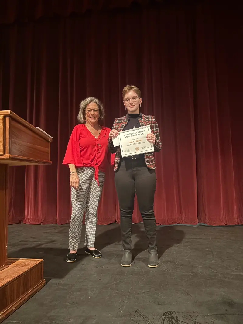 Emily Larson of Santiam High School